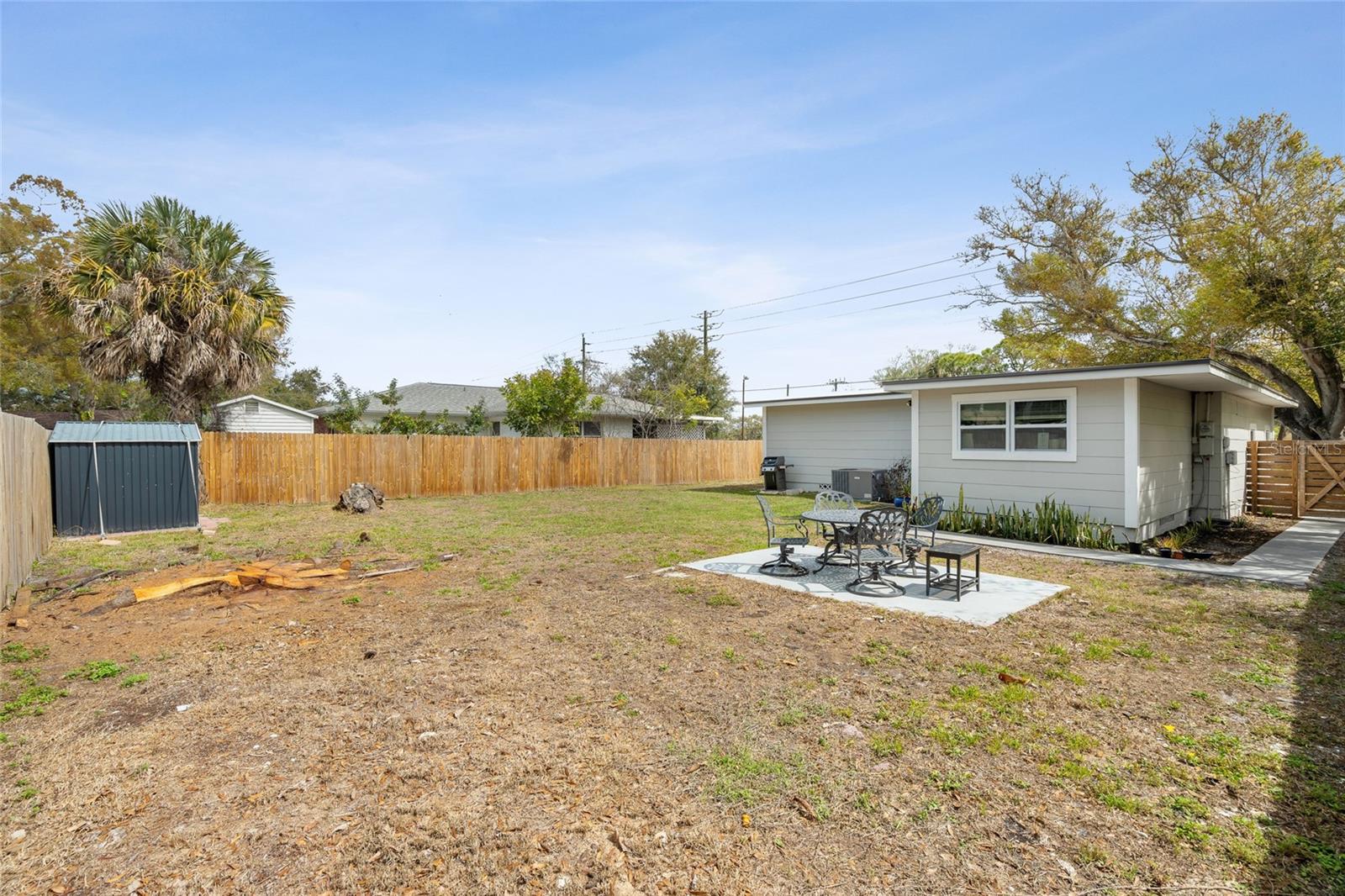 5135 OLD BRADENTON RD