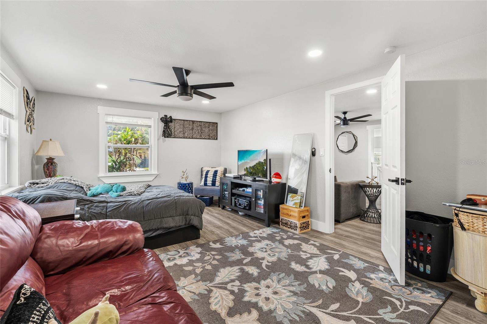 5135 OLD BRADENTON RD