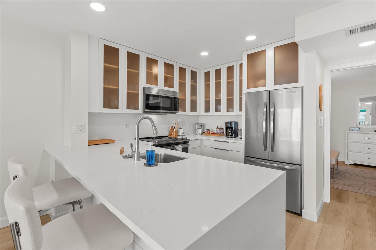 711 BEACH RD #408