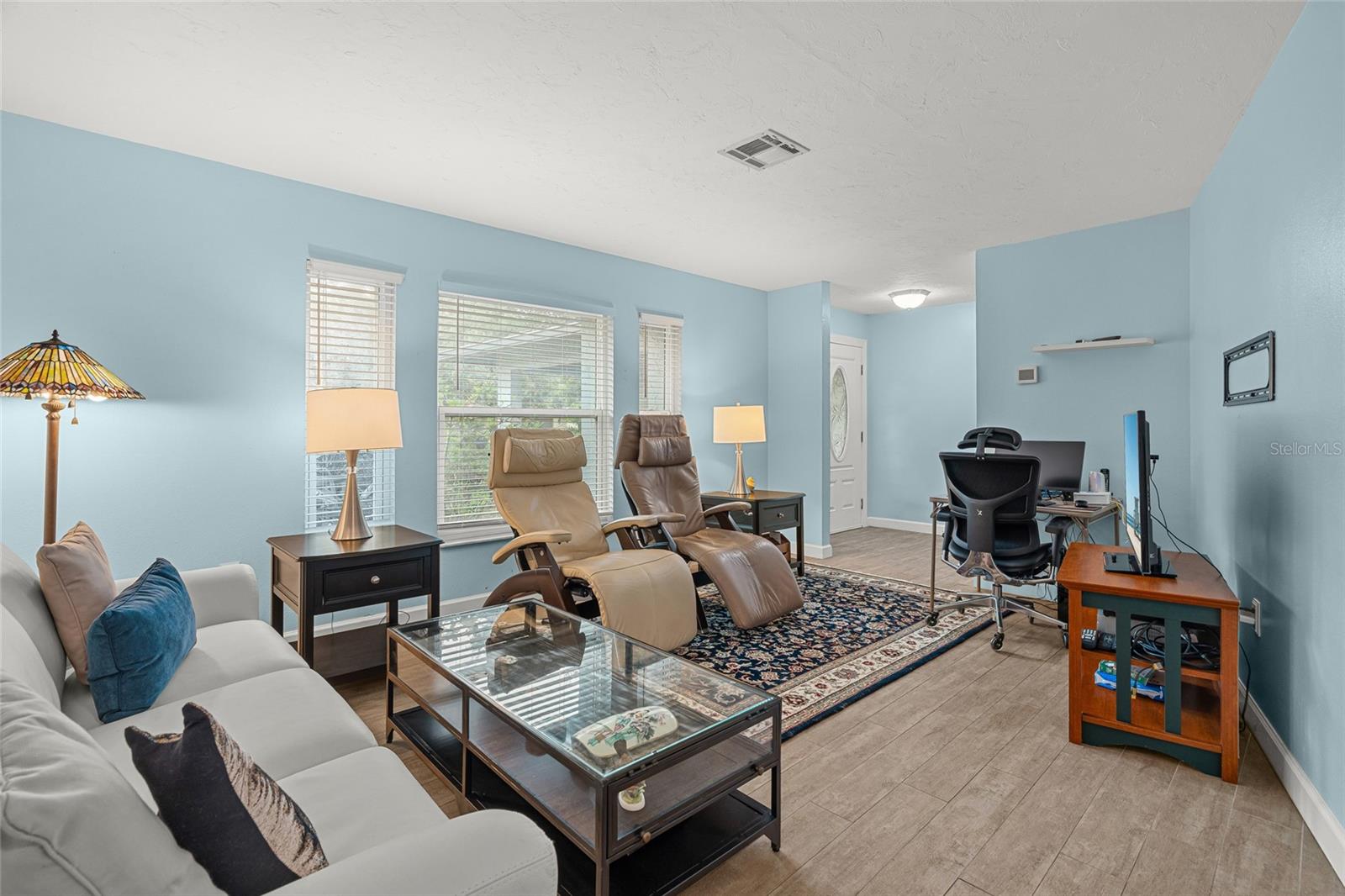 4204 PRAIRIE VIEW DR