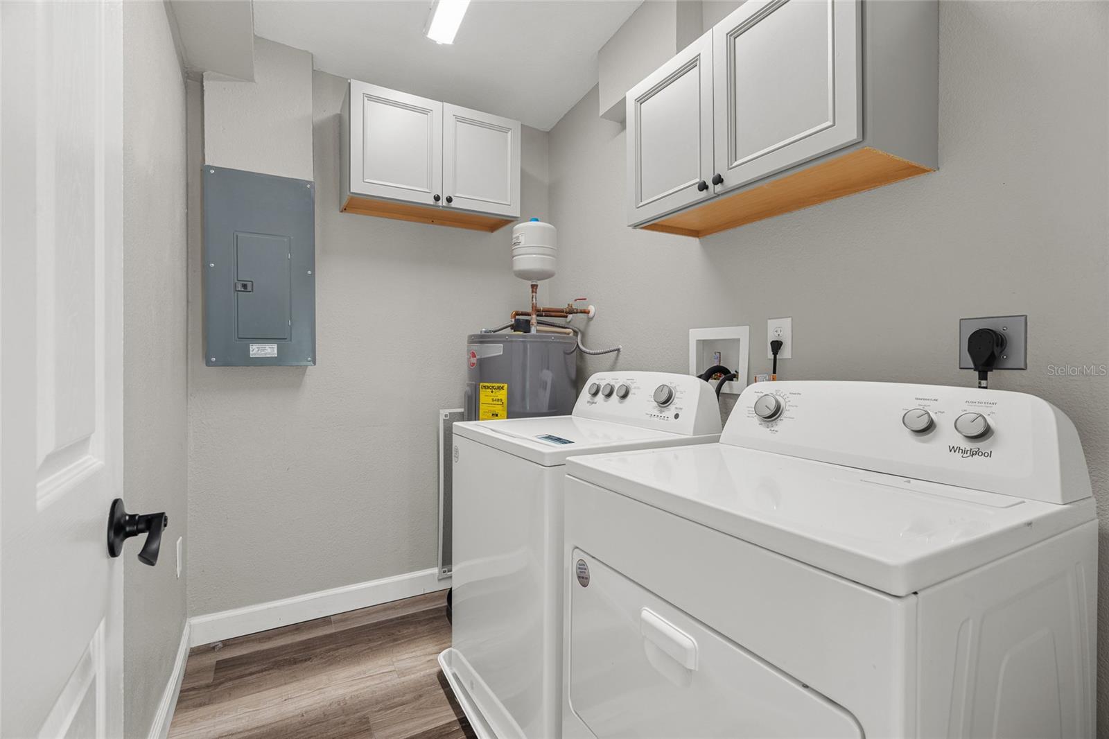 223 MARTIN DR NE