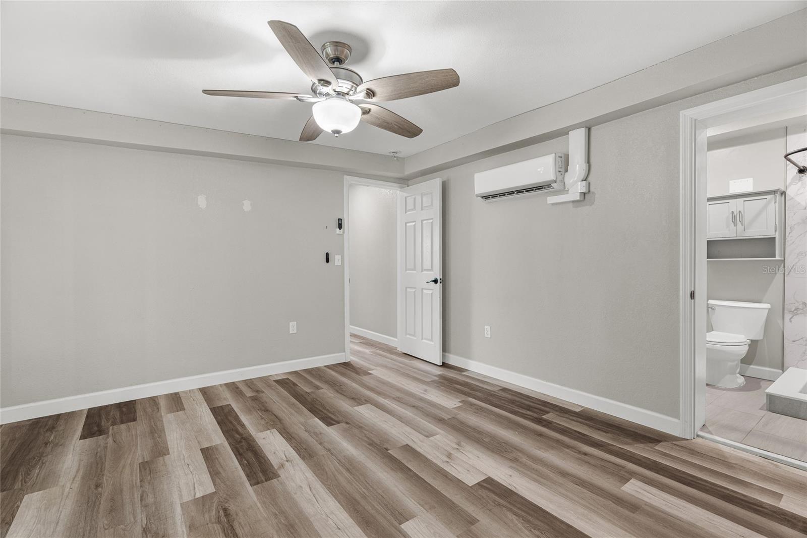 223 MARTIN DR NE
