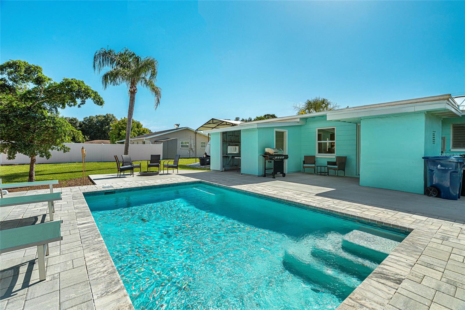 4519 BROOKSDALE DR