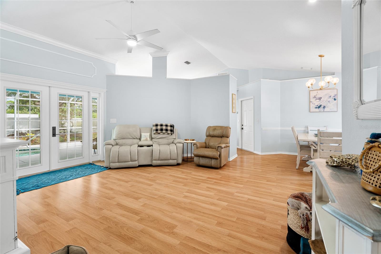 1730 NELDA LN