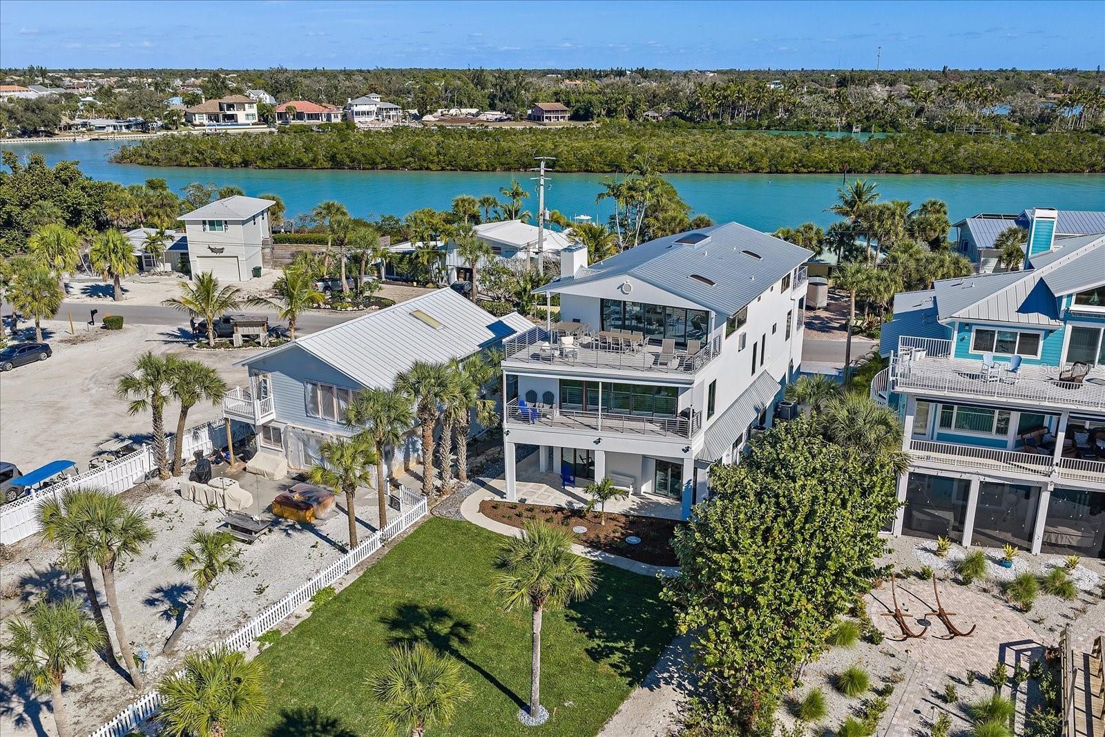 412 S CASEY KEY RD