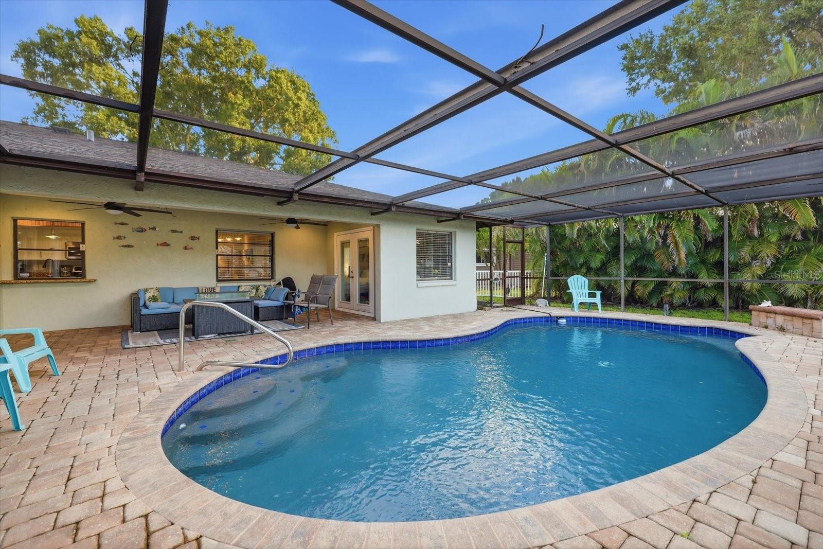 926 PLUM TREE LN