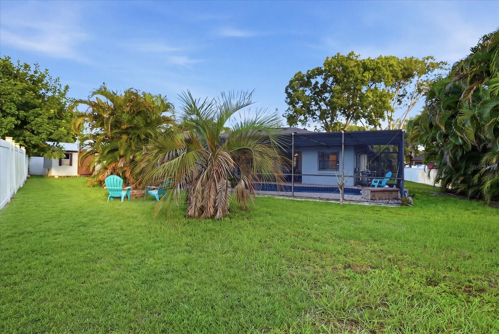 926 PLUM TREE LN