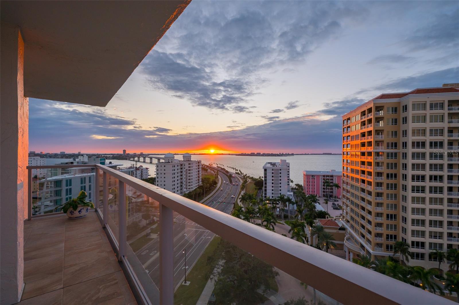 1111 N GULFSTREAM AVE #16F