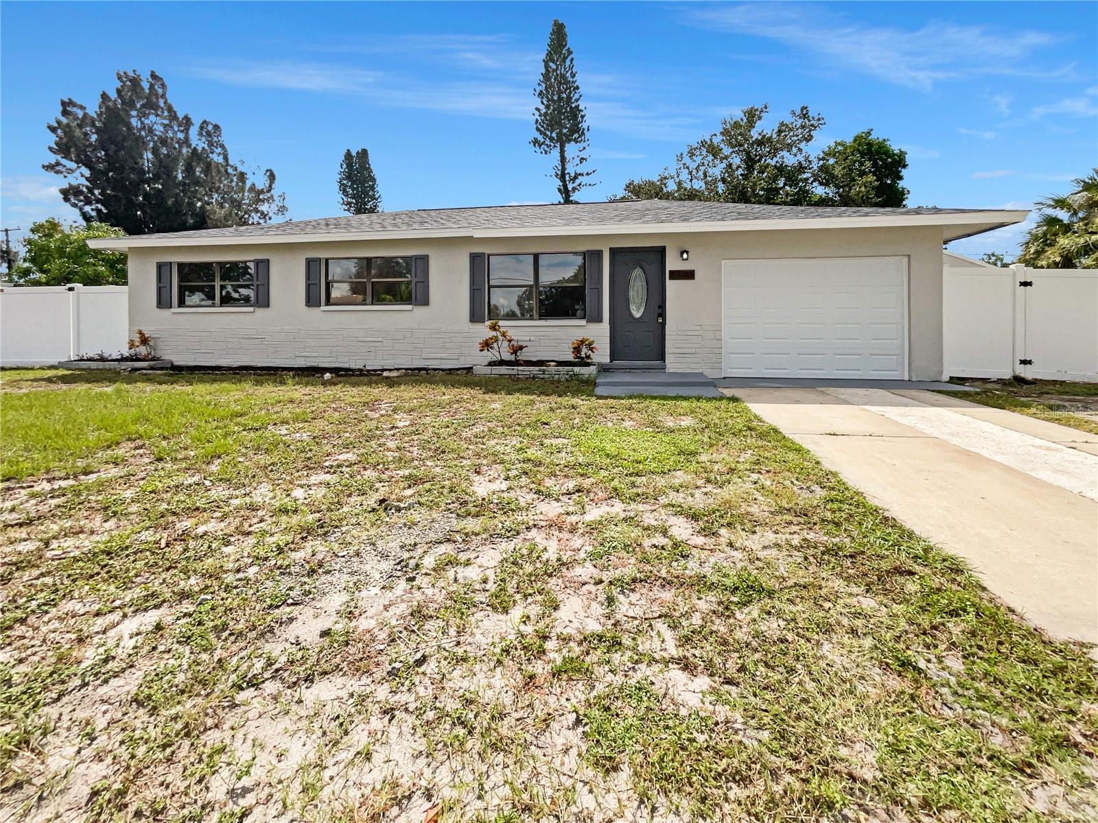 2301 FLORIDA BLVD