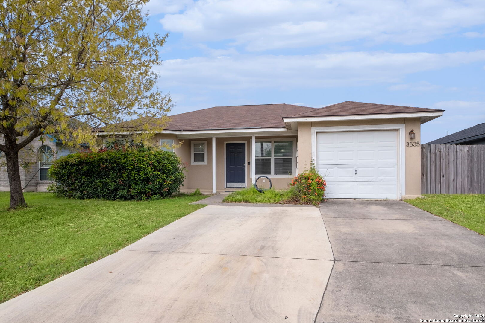 3535 HORIZON LK