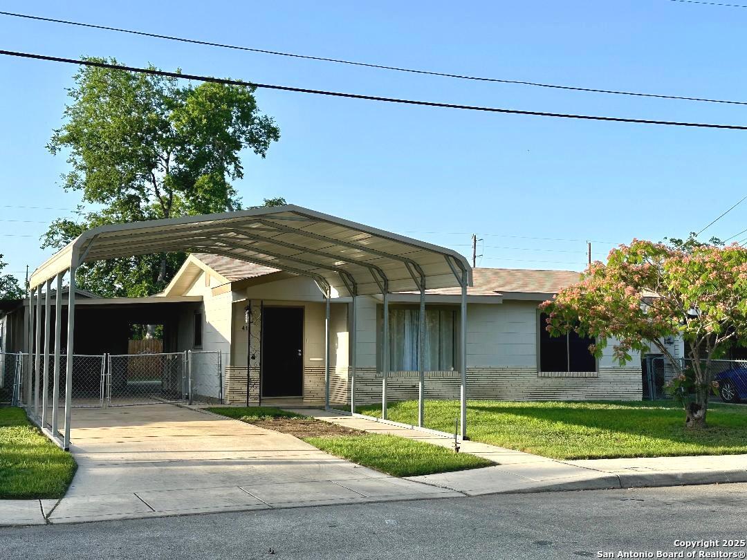 411 W HART AVE