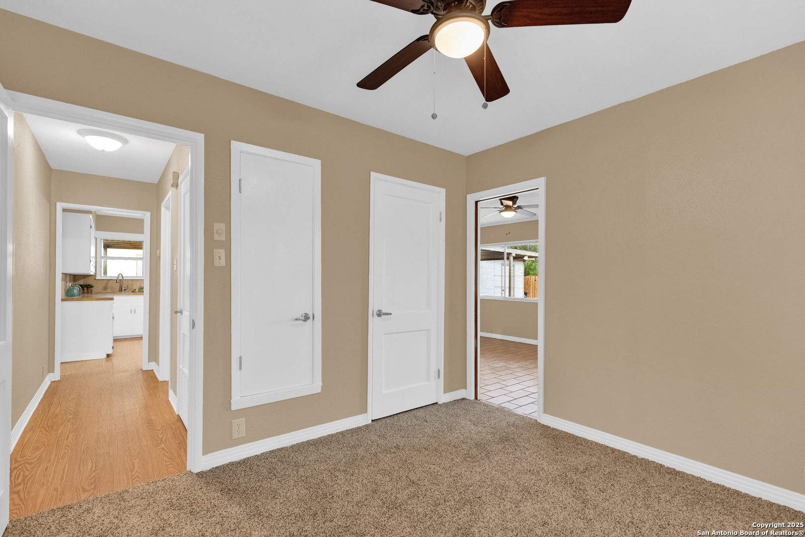 411 W HART AVE