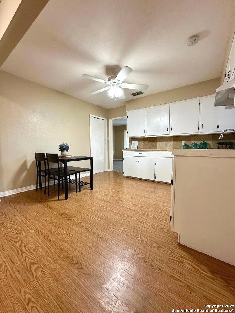 411 W HART AVE