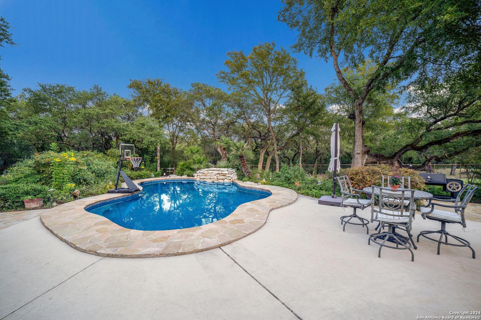 26424 LEWIS RANCH RD