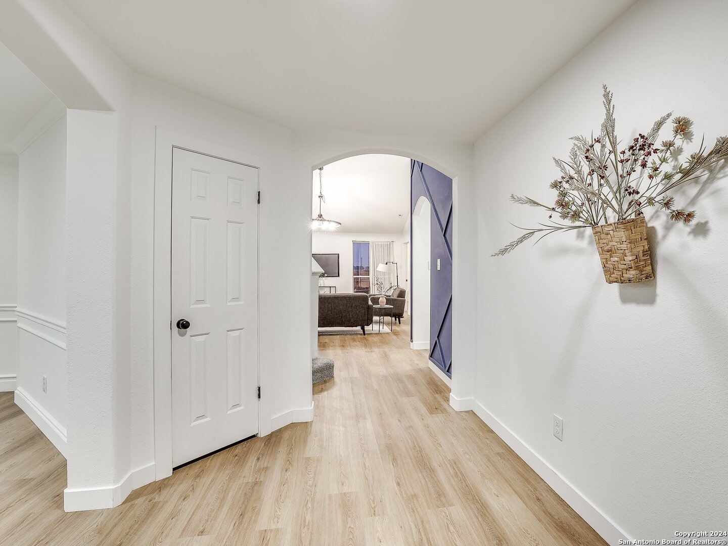 8302 COPPERSIDE