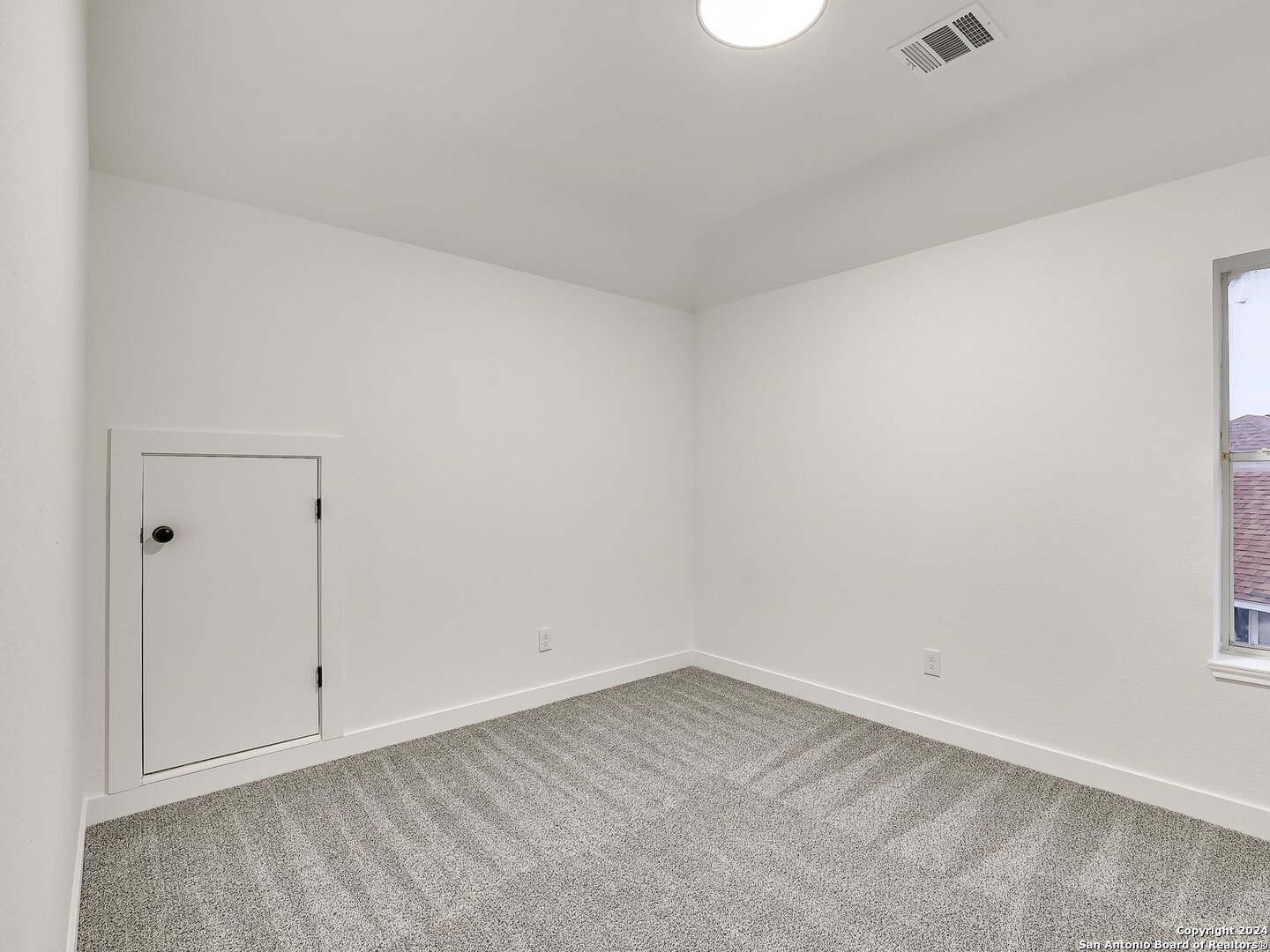 8302 COPPERSIDE