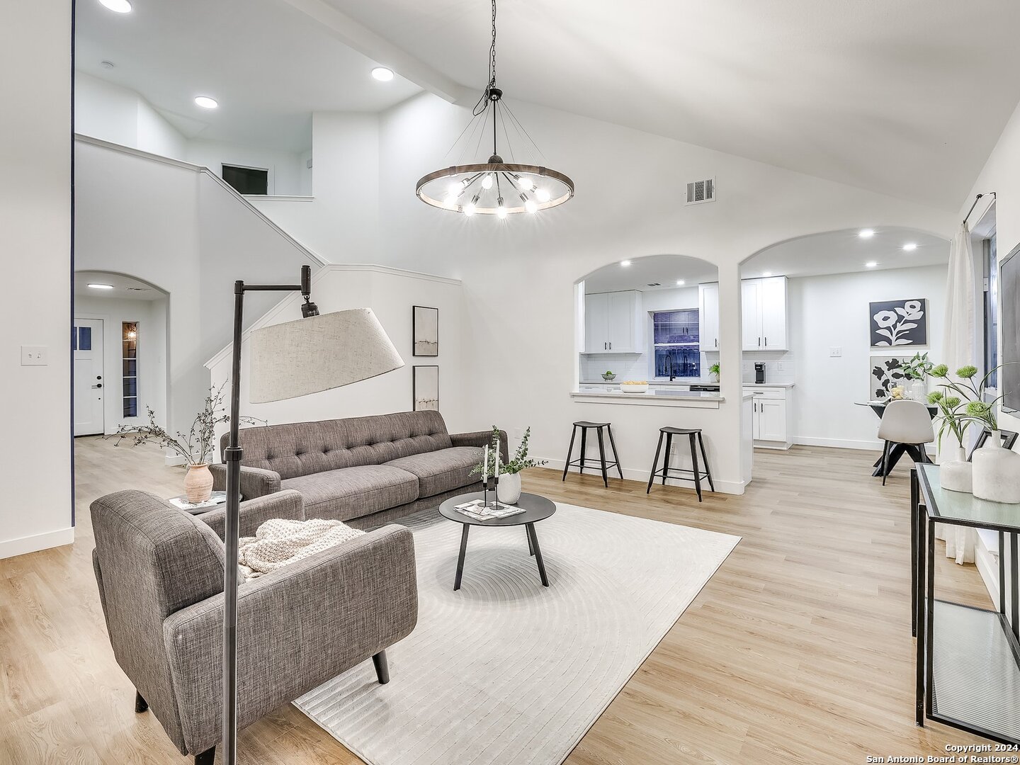 8302 COPPERSIDE