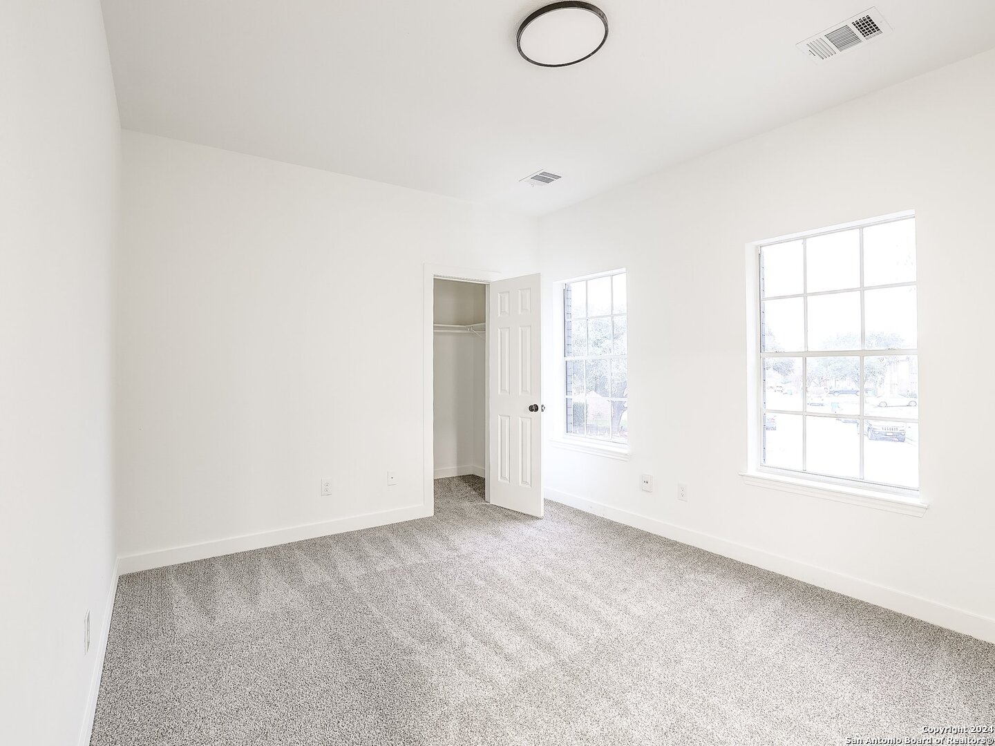 8302 COPPERSIDE