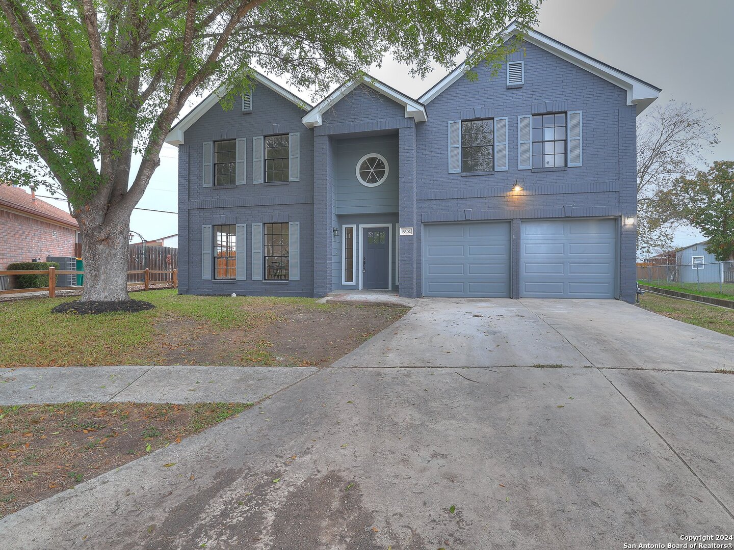 8302 COPPERSIDE