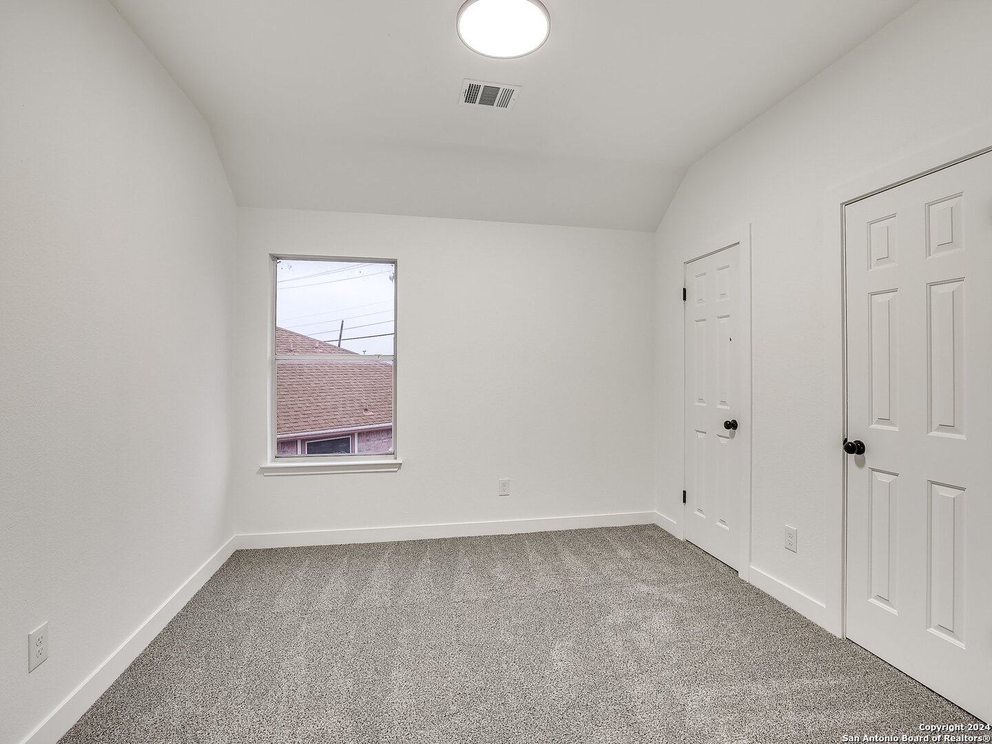 8302 COPPERSIDE