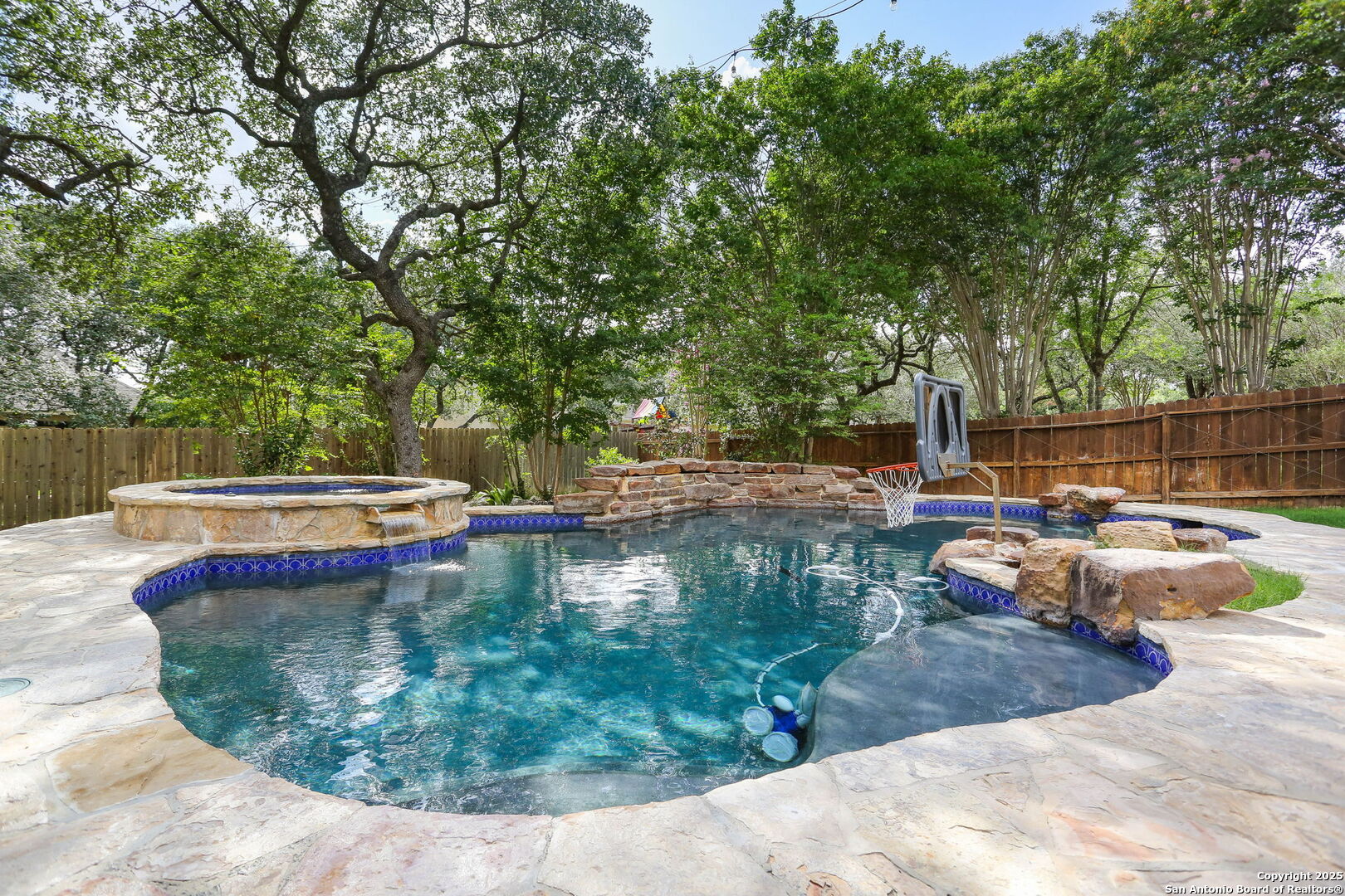 3231 Roan Way