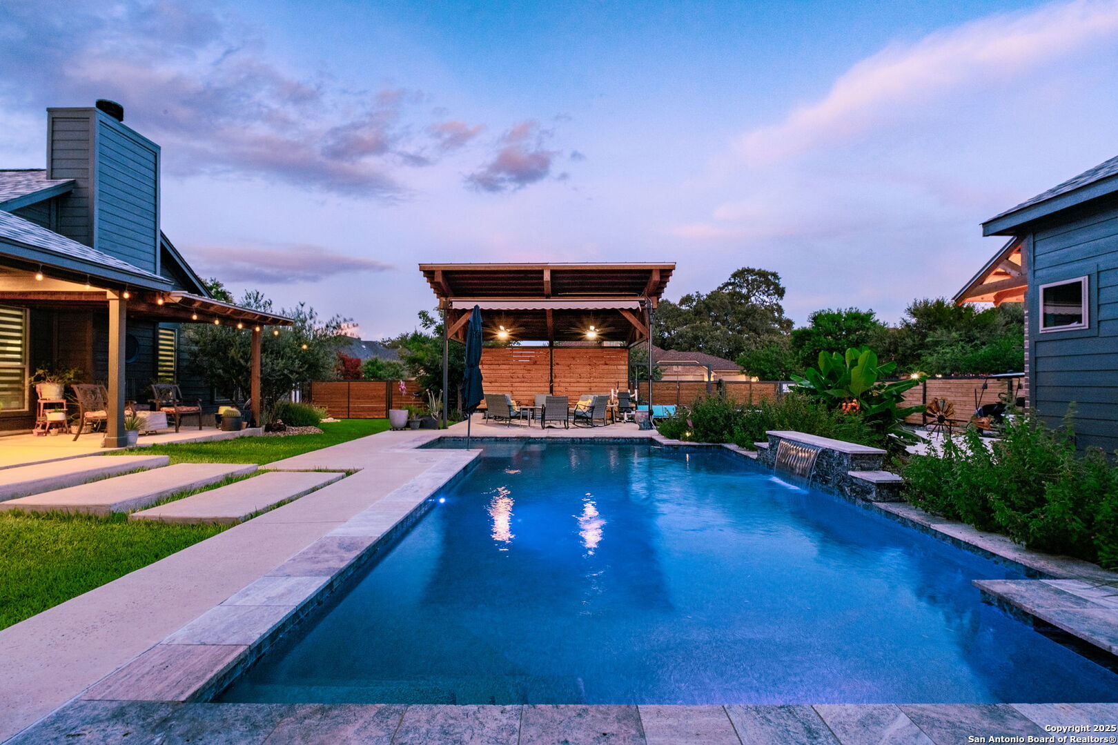 14702 Hill Pine Way