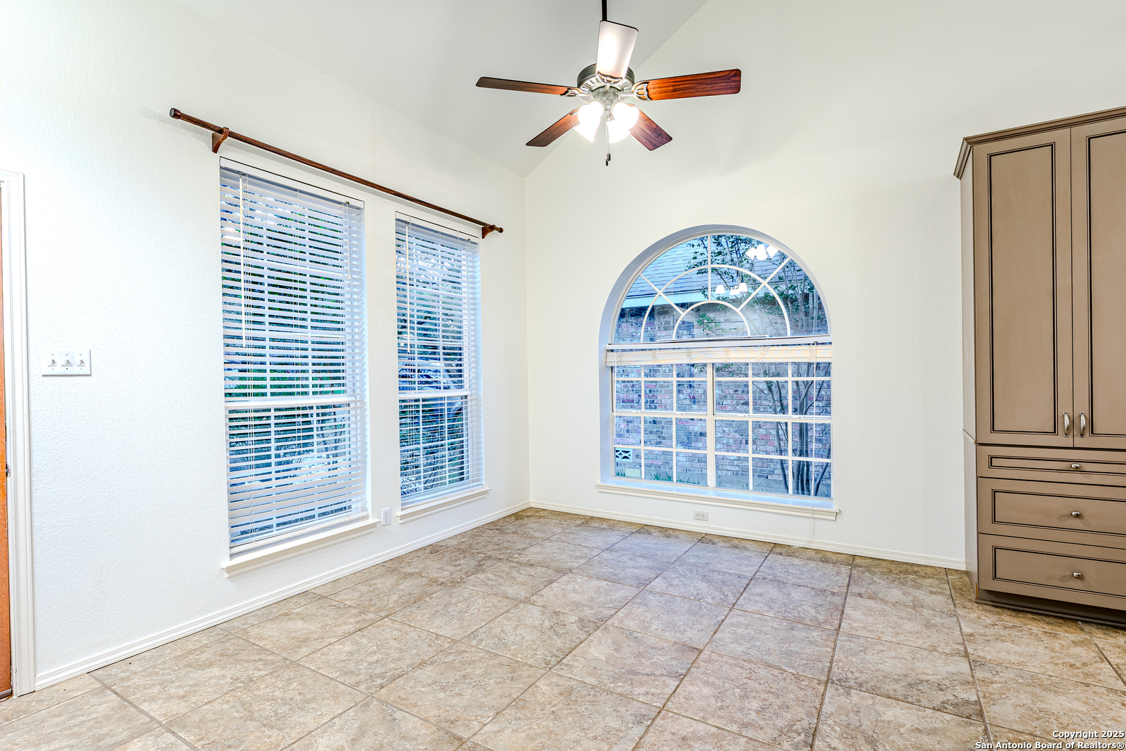 4 Aubrey Ct