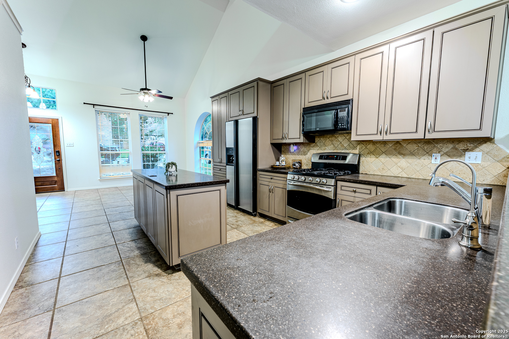 4 Aubrey Ct