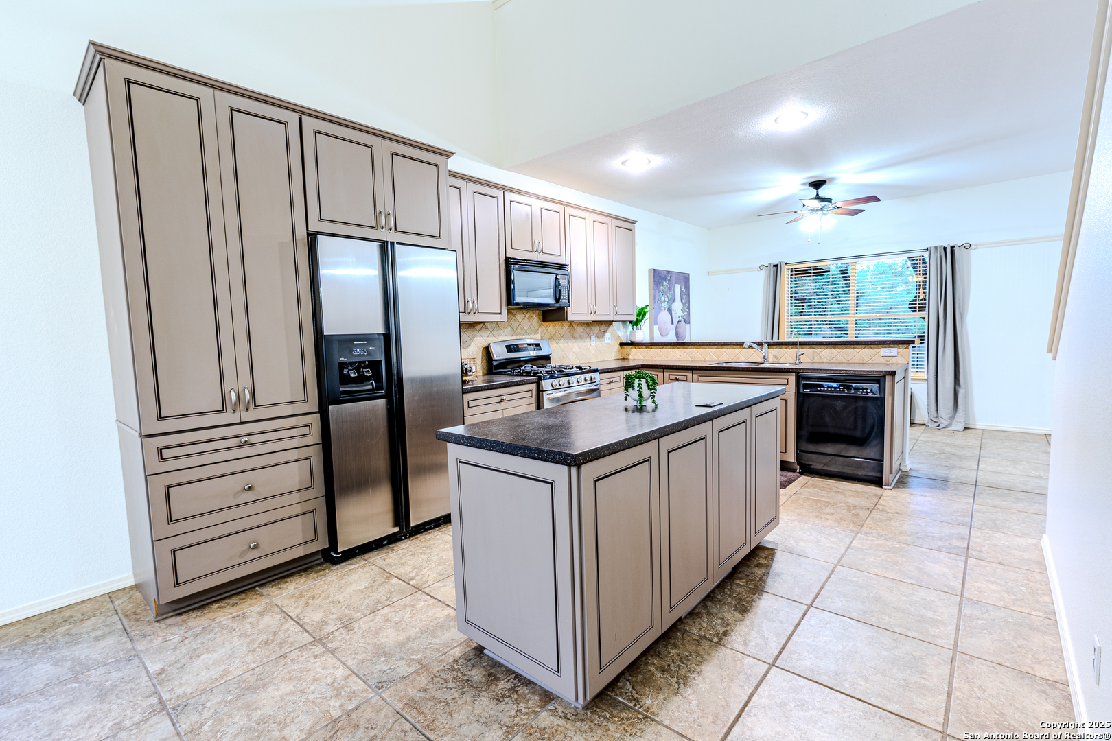 4 Aubrey Ct
