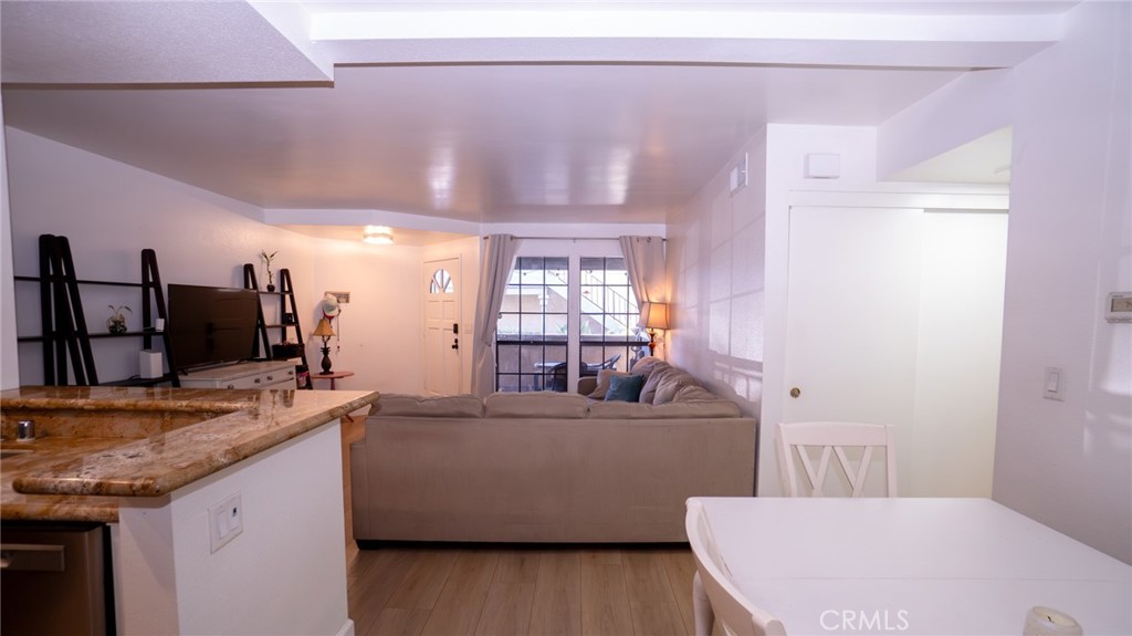 24367 Avenida De Los Ninos 43