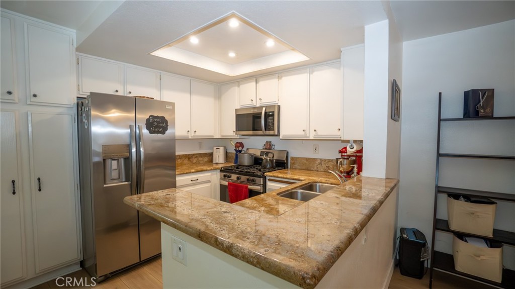 24367 Avenida De Los Ninos 43