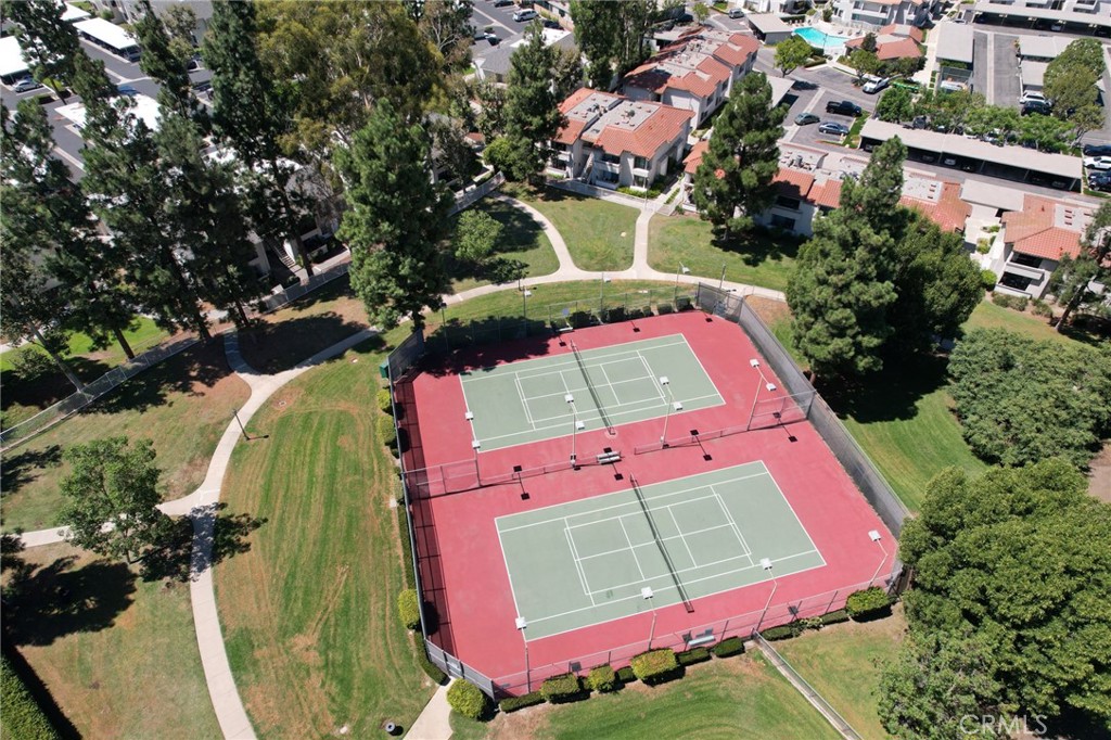 24367 Avenida De Los Ninos 43