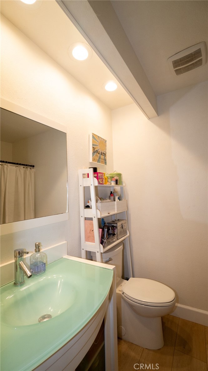 24367 Avenida De Los Ninos 43