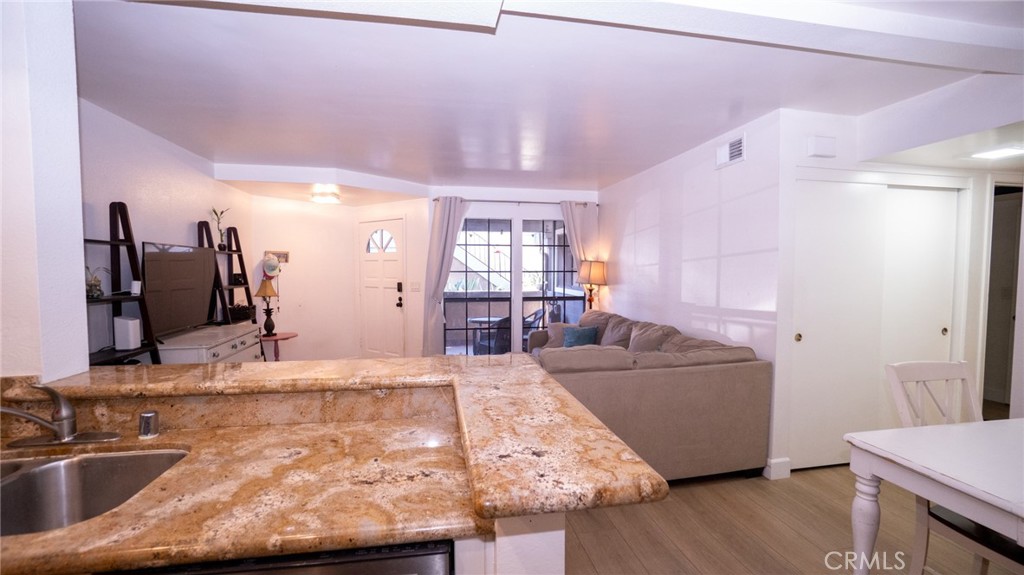 24367 Avenida De Los Ninos 43