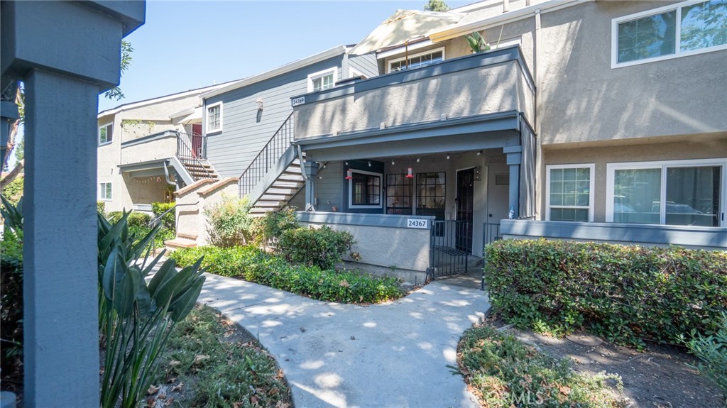 24367 Avenida De Los Ninos 43