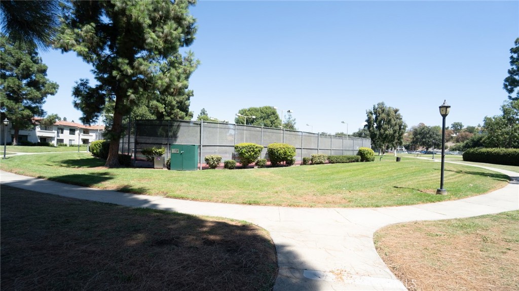 24367 Avenida De Los Ninos 43