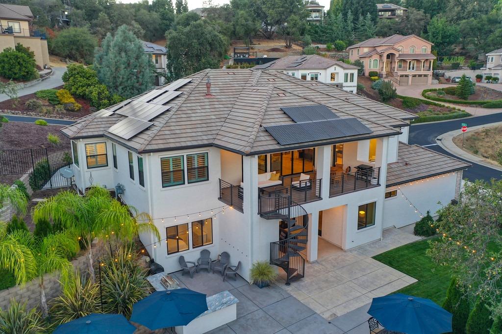 793 Deerbrooke Trail