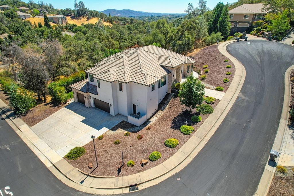 793 Deerbrooke Trail