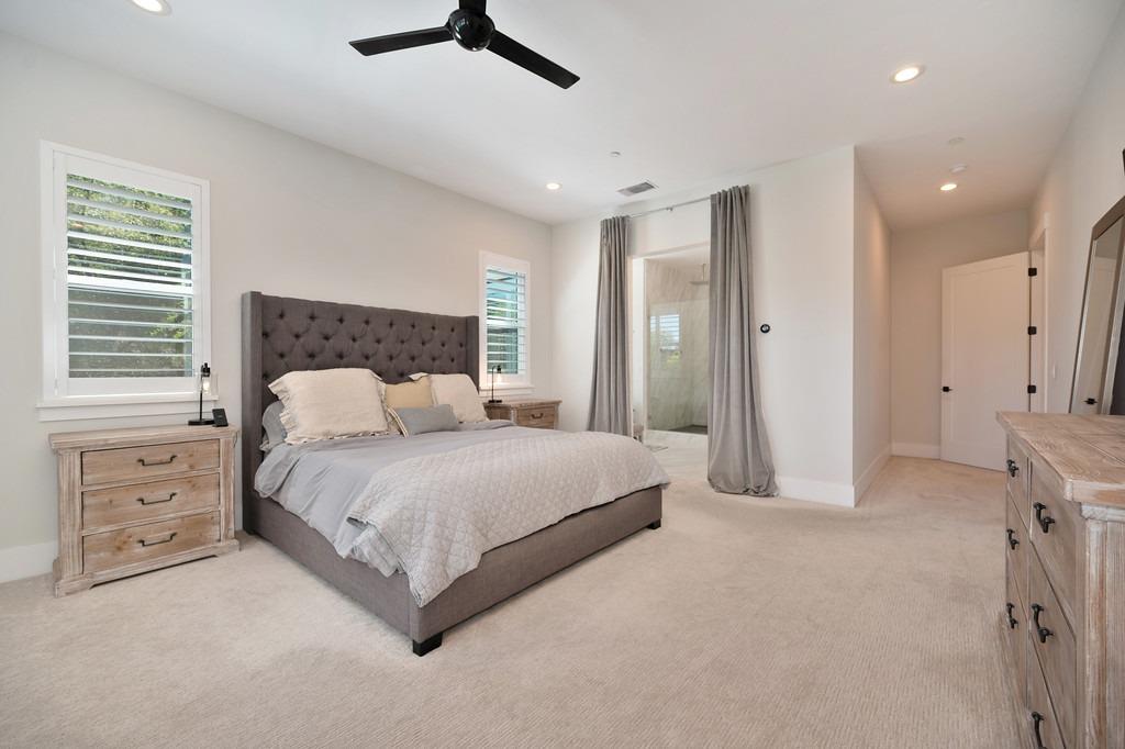 793 Deerbrooke Trail