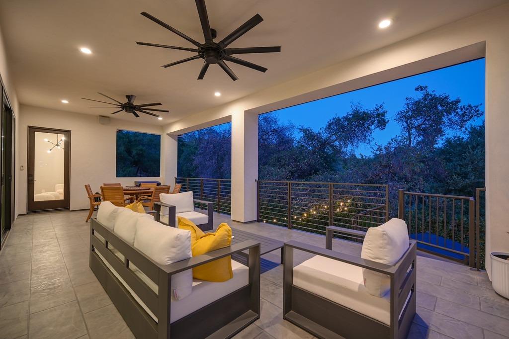 793 Deerbrooke Trail