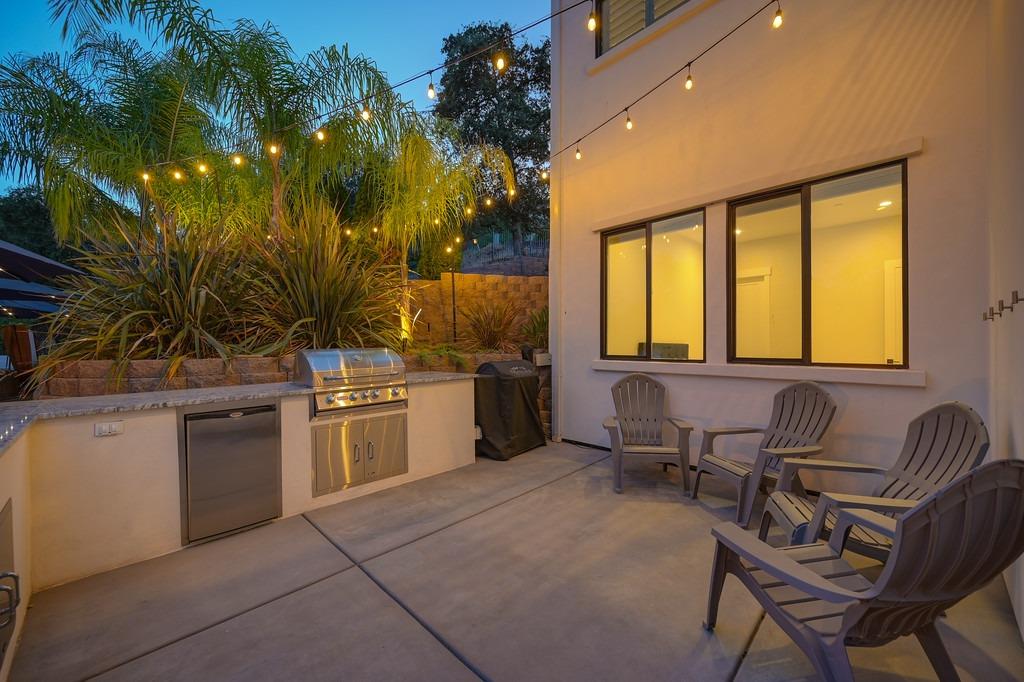 793 Deerbrooke Trail