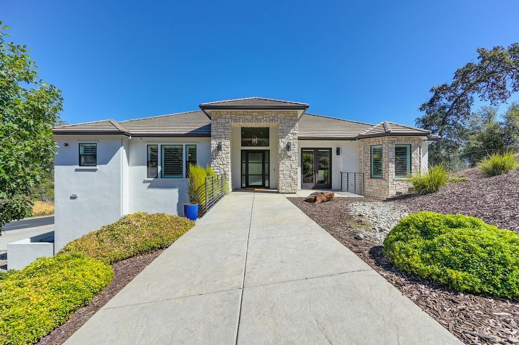 793 Deerbrooke Trail