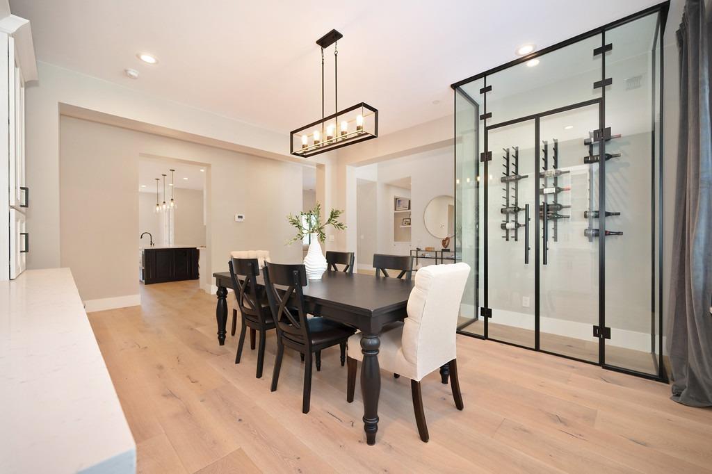 793 Deerbrooke Trail