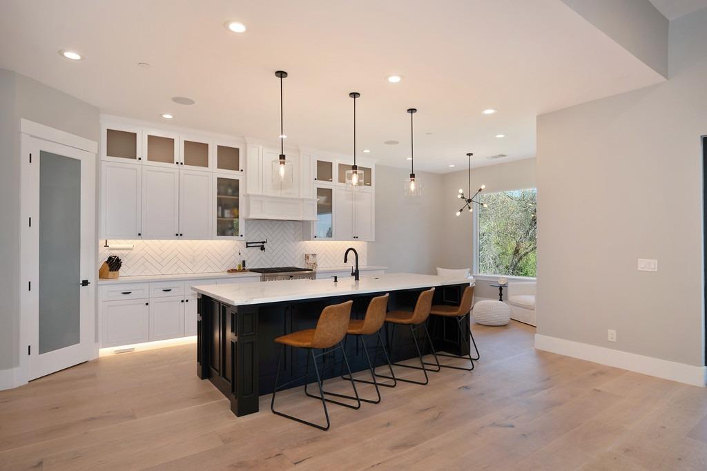 793 Deerbrooke Trail