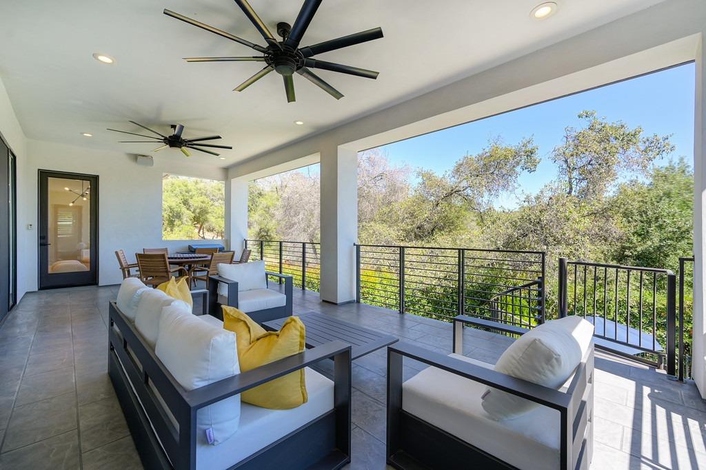 793 Deerbrooke Trail