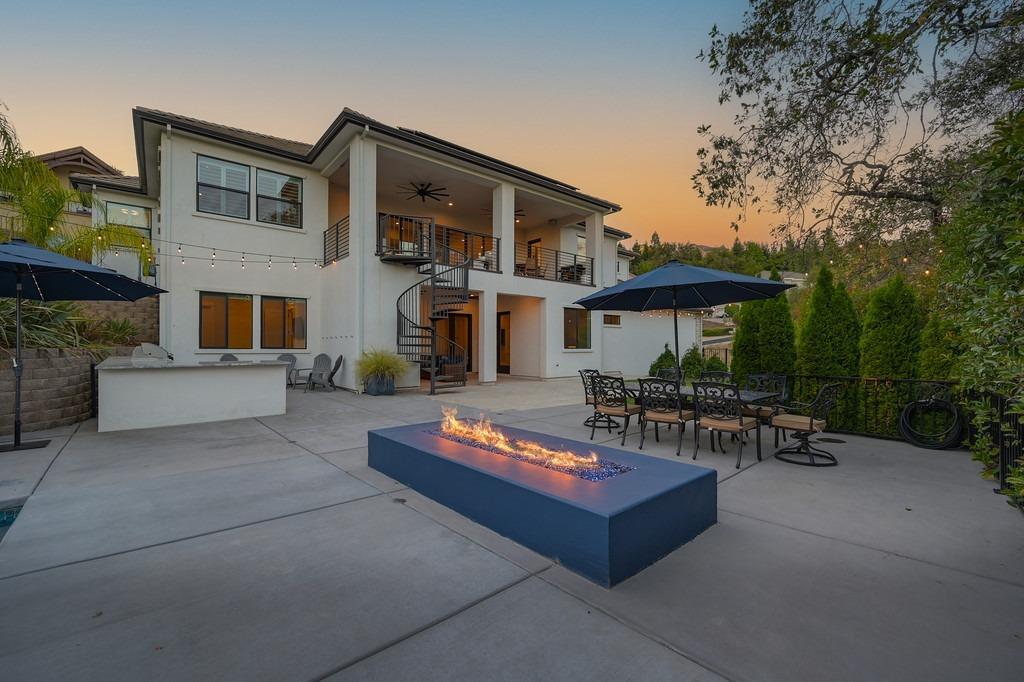 793 Deerbrooke Trail