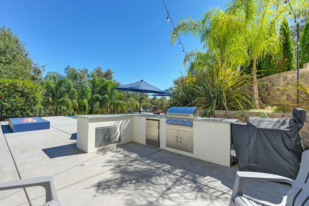 793 Deerbrooke Trail