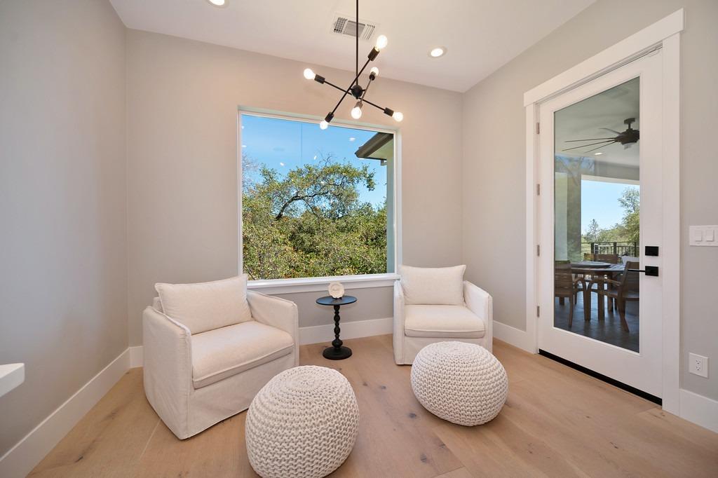 793 Deerbrooke Trail