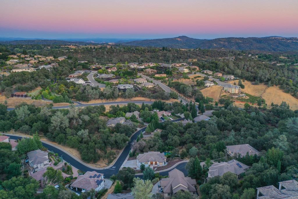 793 Deerbrooke Trail