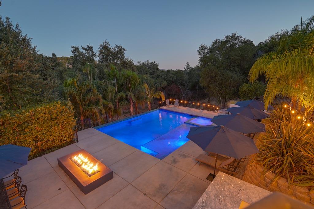 793 Deerbrooke Trail